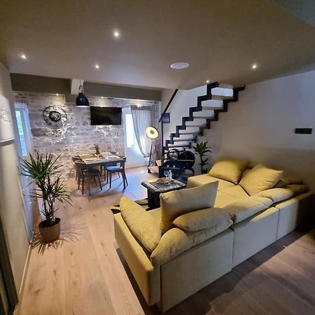 רוביני ˇdcˇ Modern Apartment Near The Church מראה חיצוני תמונה