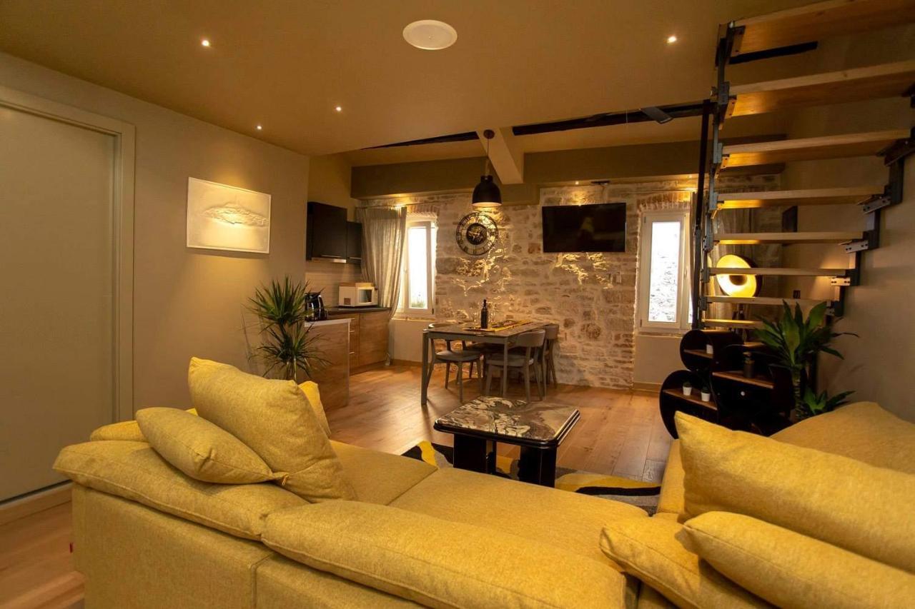 רוביני ˇdcˇ Modern Apartment Near The Church מראה חיצוני תמונה